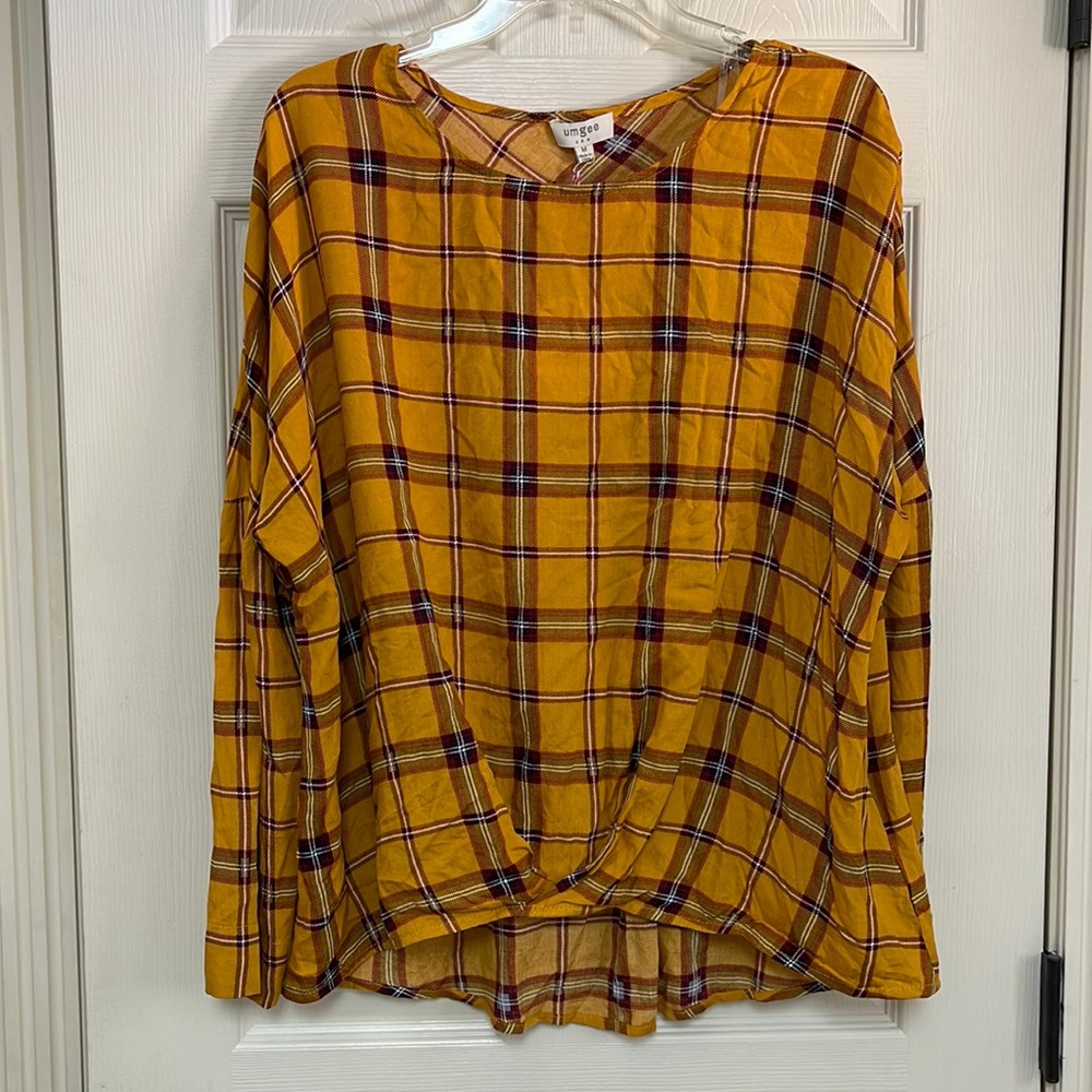 UMGEE top. Size medium. New! Great for fall.Gold plaid long sleeve